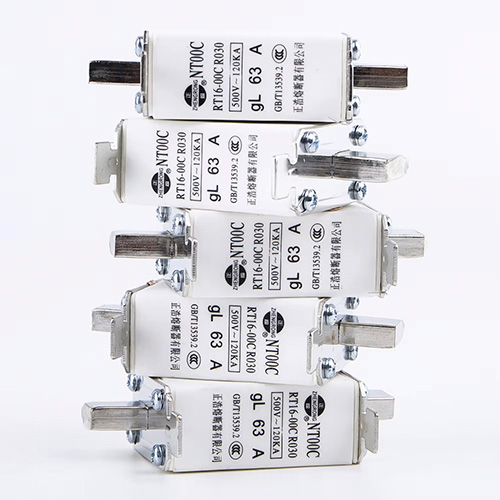 Egyedi nagykereskedelmi kisfeszültségű NT00C AC biztosíték csatlakozó kés kis penge nagy megszakító kapacitású réz 100A CE