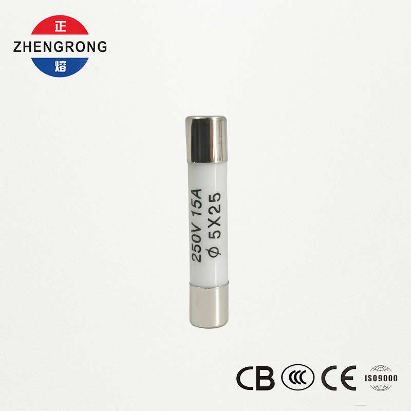 Kiváló minőségű 5x25 mm-es R055 15A biztosítékok nagykereskedelmi vásárlóknak