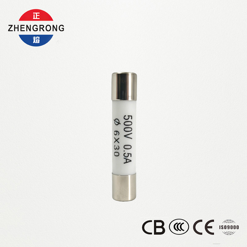 Kiváló minőségű 6*30 mm-es R058 0,5A biztosítékok nemzetközi forgalmazóknak
