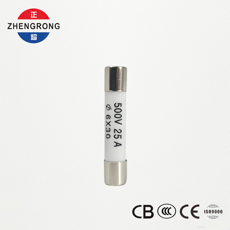 Kiváló minőségű 6*30mm R058 25A biztosítékok nemzetközi forgalmazóknak