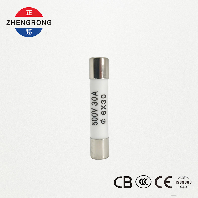 Kiváló minőségű 6*30mm R058 30A biztosítékok nemzetközi forgalmazóknak